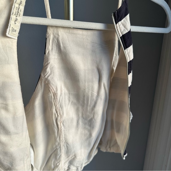 Vintage Abercrombie & Fitch Navy Blue White Stripes Cropped Tank Top - Picture 6 of 7